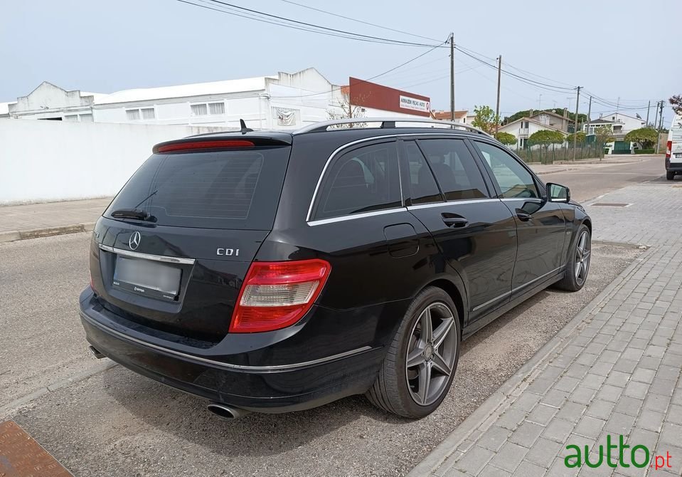 2008' Mercedes-Benz C-320 photo #5