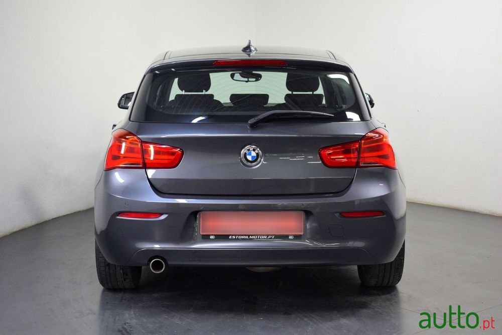 2019' BMW Série 1 D Advantage photo #4