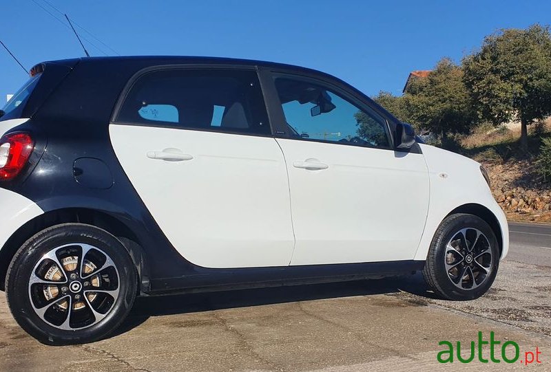 2016' Smart Forfour photo #6