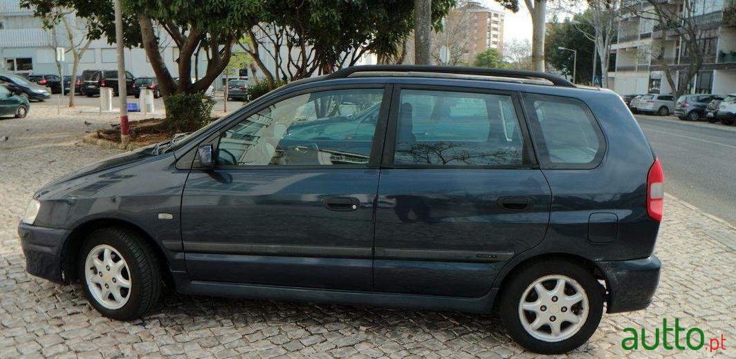 2001' Mitsubishi Space Star 1.3L Avance 2001 photo #2