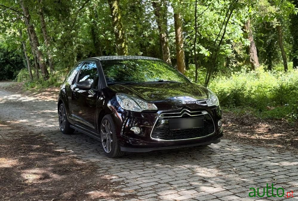2014' Citroen DS3 1.2 Vti Chic Etg photo #1