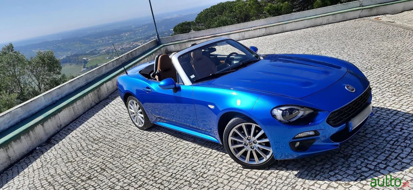 2019' Fiat 124 Spider photo #5
