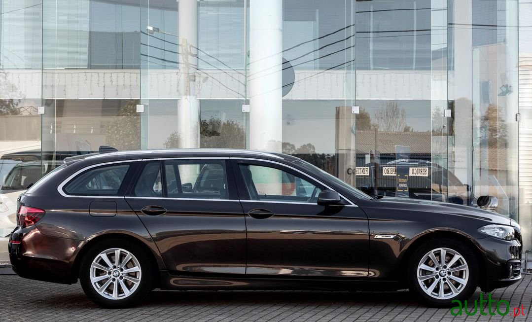 2015' BMW 520 photo #4