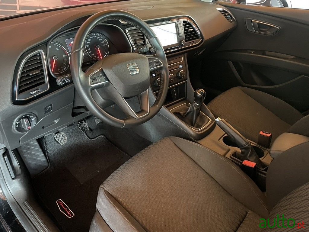 2016' SEAT Leon-St photo #6