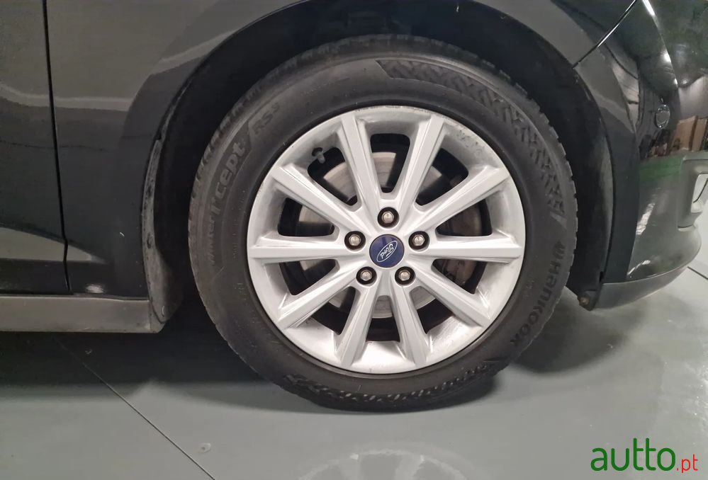 2018' Ford Grand C-MAX photo #2