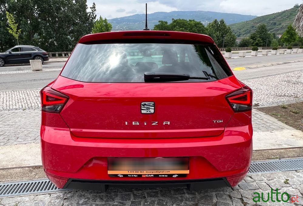 2020' SEAT Ibiza 1.0 Tgi S&S Style photo #5