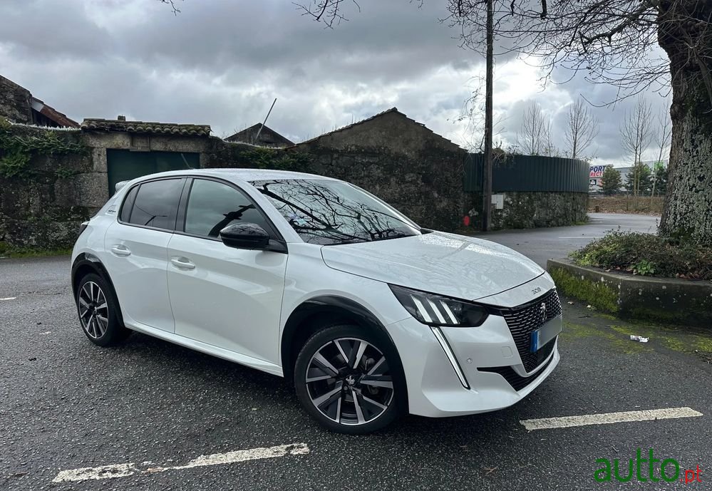 2020' Peugeot 208 photo #1