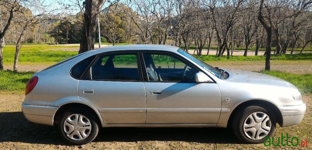 2001' Toyota Corolla 1.4 Vvti photo #1