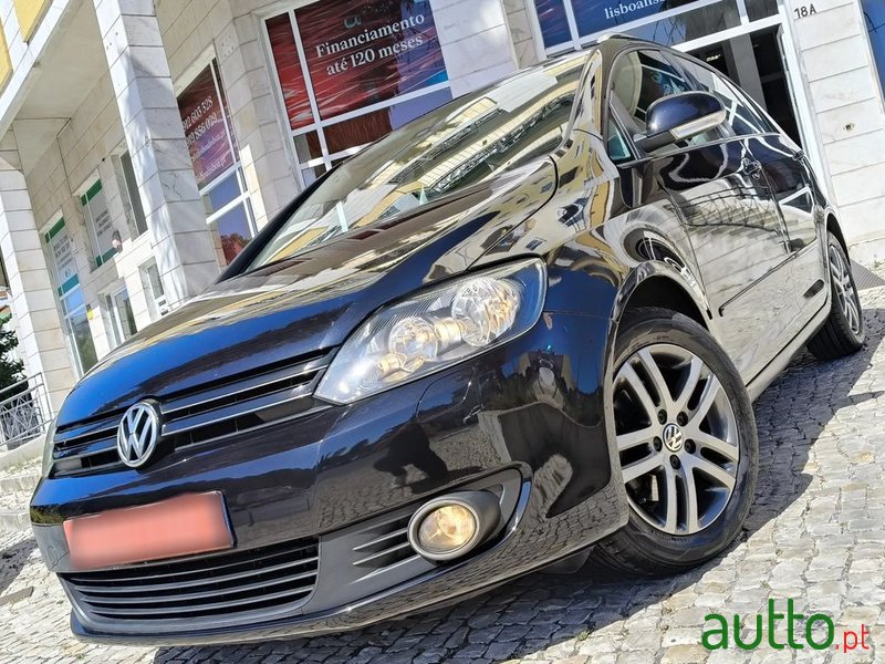 2013' Volkswagen Golf Plus photo #1