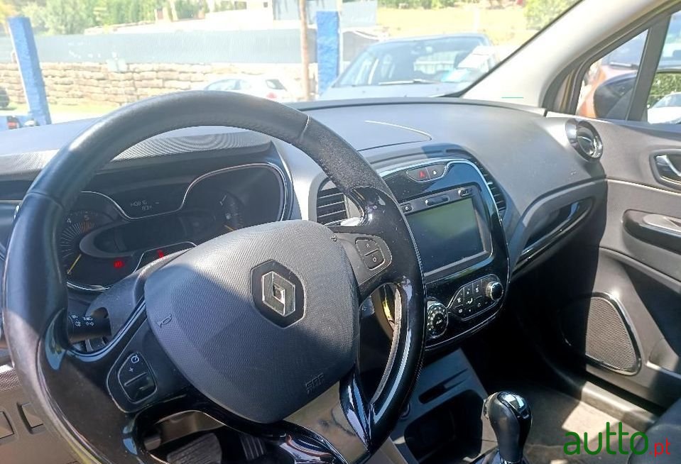 2016' Renault Captur photo #4