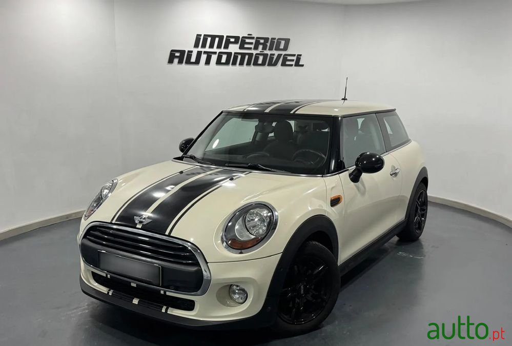 2015' MINI One D 3 Portas photo #1