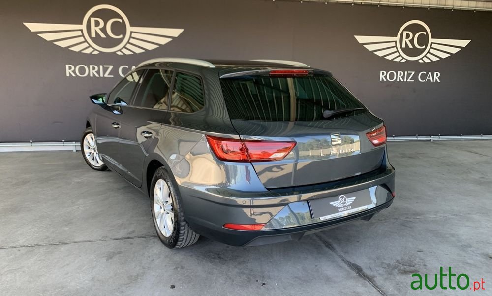 2019' SEAT Leon St photo #6