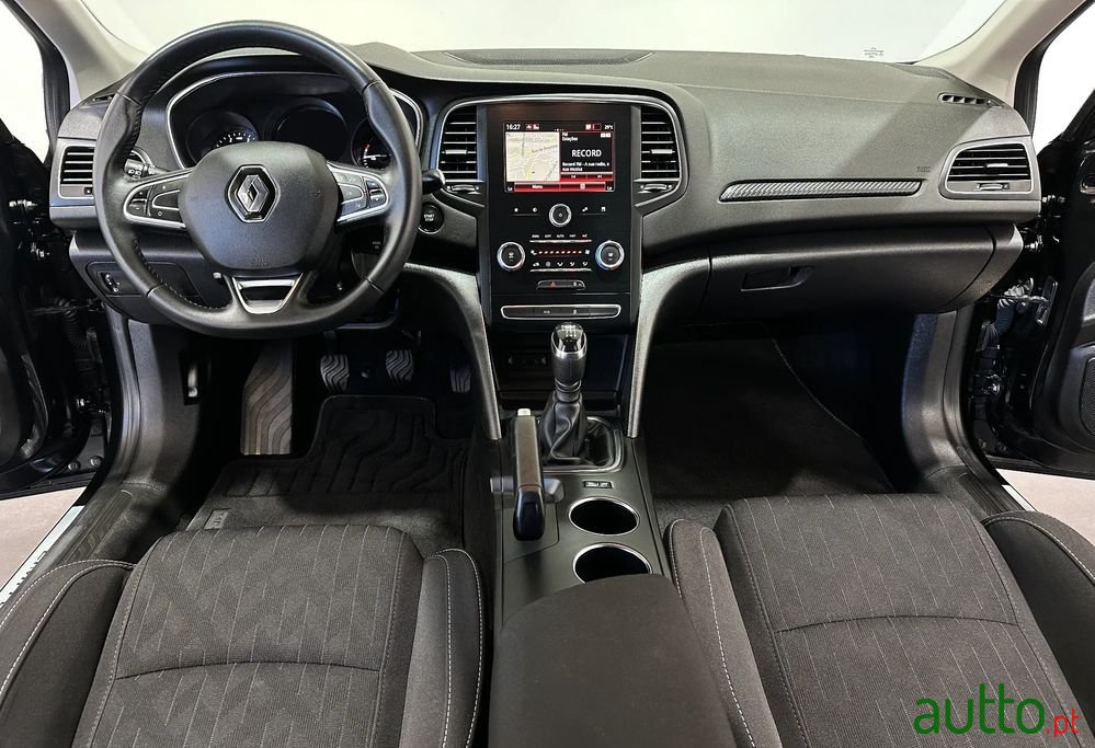 2019' Renault Megane Sport Tourer photo #4