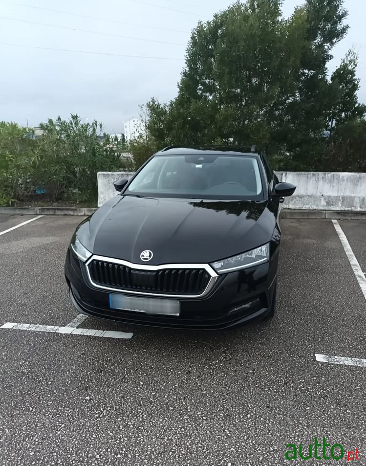 2022' Skoda Octavia Break photo #1