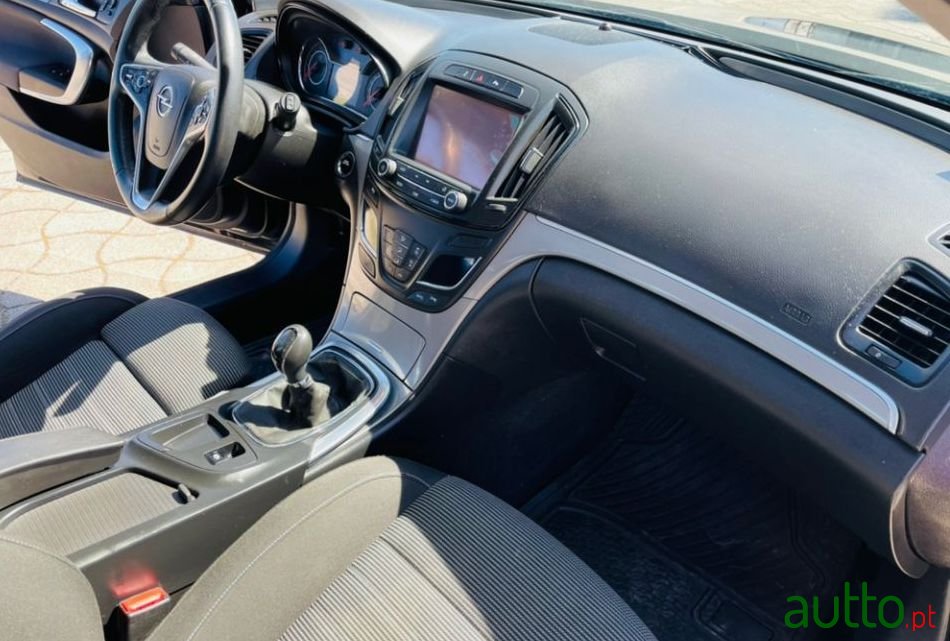 2017' Opel Insignia Sports Tourer photo #5