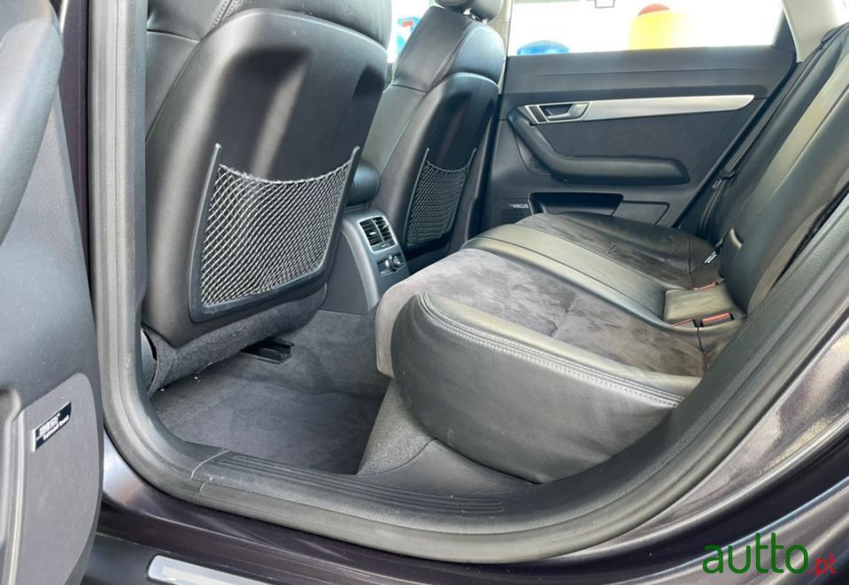 2011' Audi A6 Avant photo #6