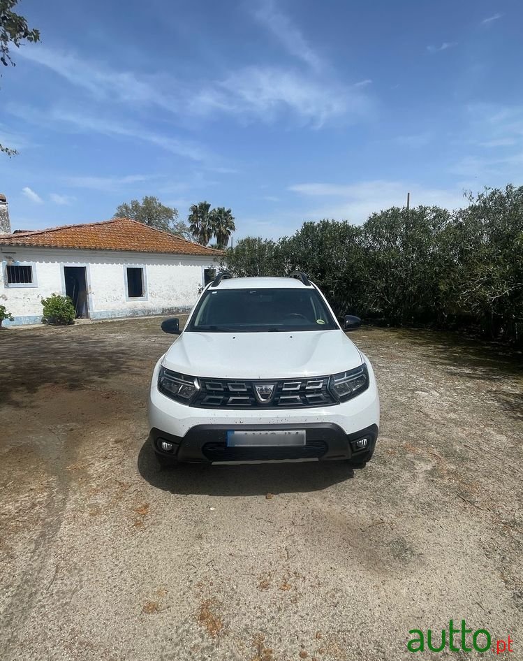 2022' Dacia Duster photo #2