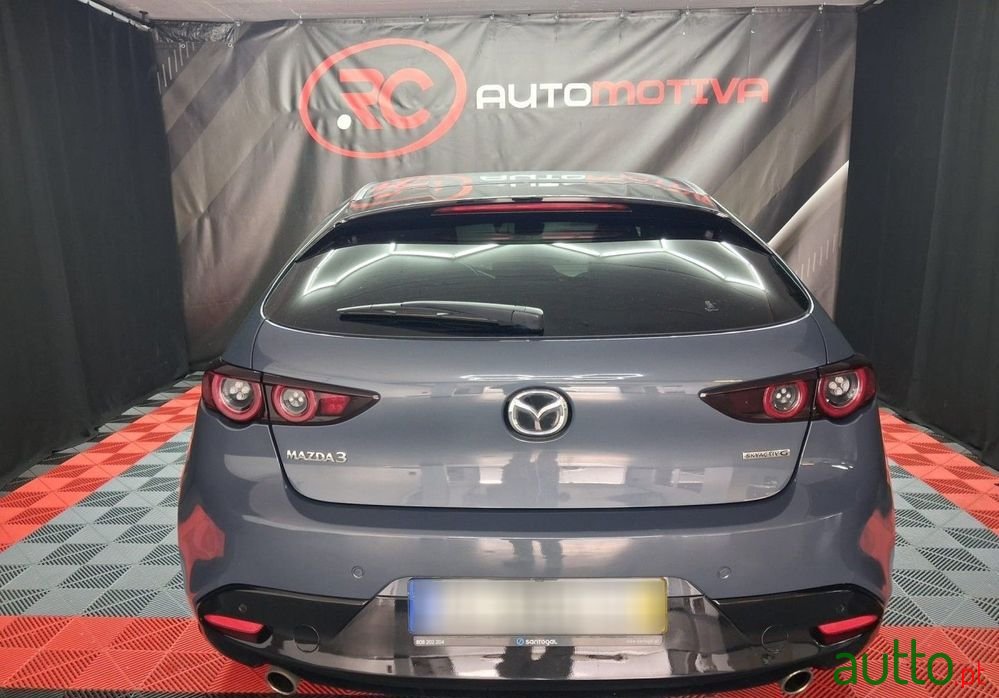 2019' Mazda 3 Hatchback photo #5