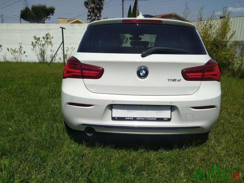 2016' BMW 118 photo #5