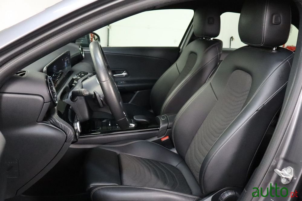 2021' Mercedes-Benz Classe A E photo #5