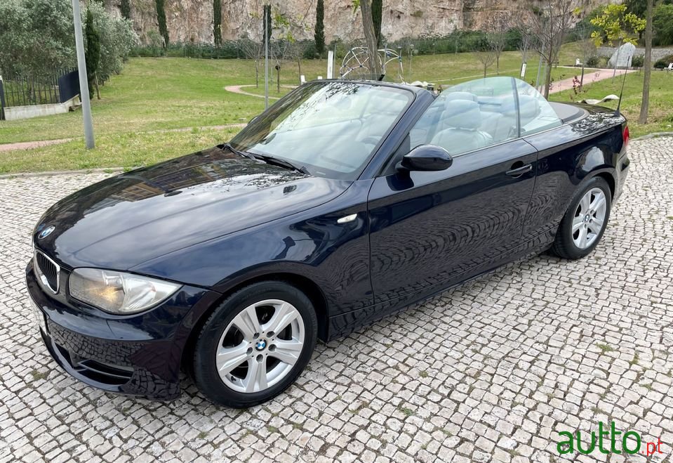 2009' BMW 120 photo #2