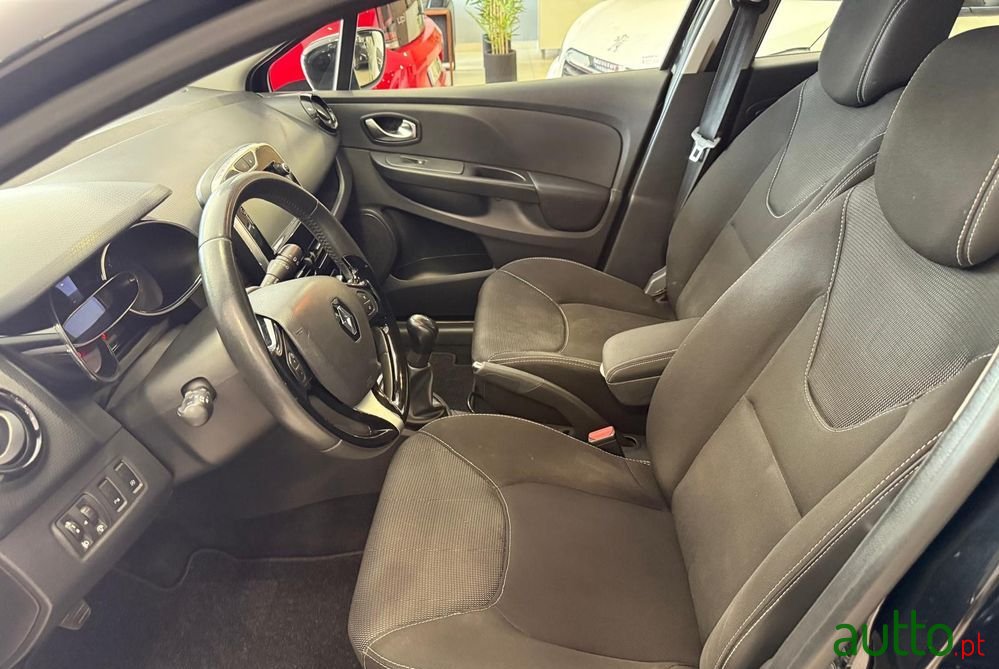 2016' Renault Clio Sport Tourer photo #5