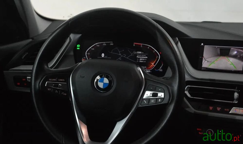 2024' BMW Série 1 photo #4