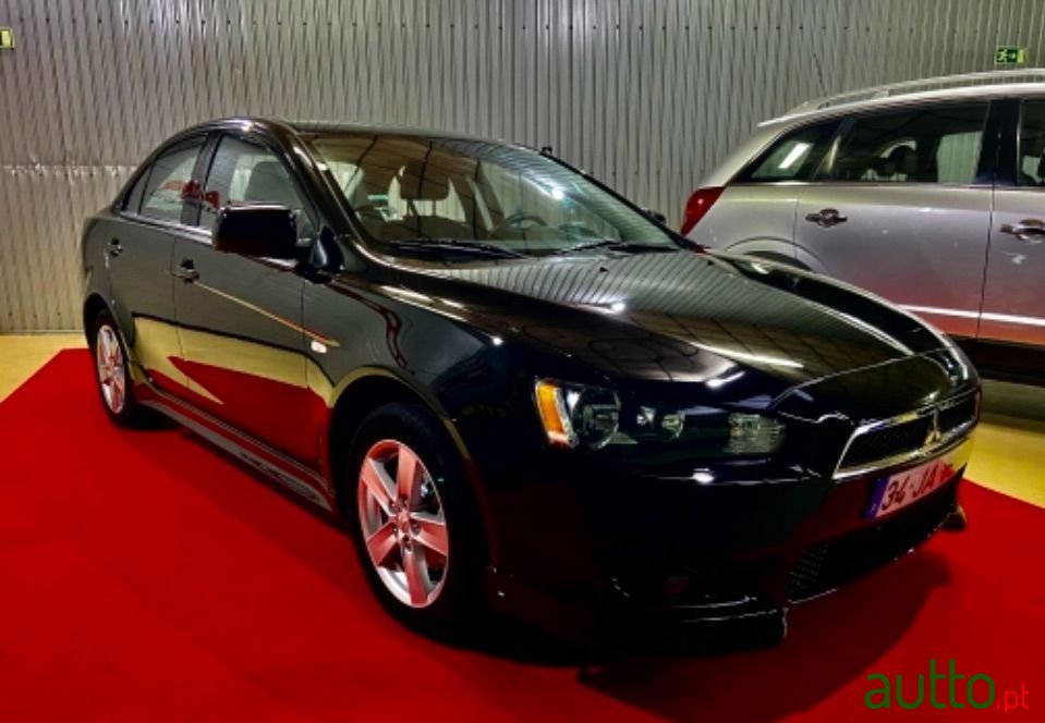 2010' Mitsubishi Lancer photo #3