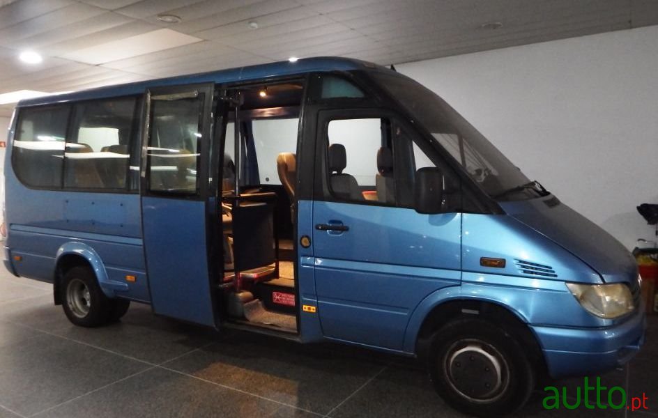 2002' Mercedes-Benz Sprinter photo #1