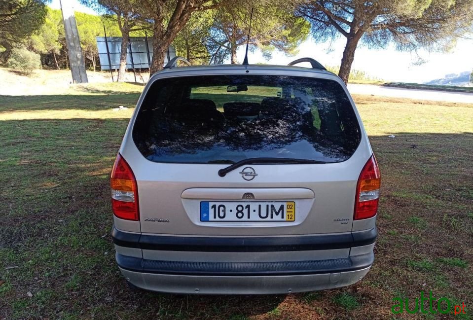 2002' Opel Zafira photo #5