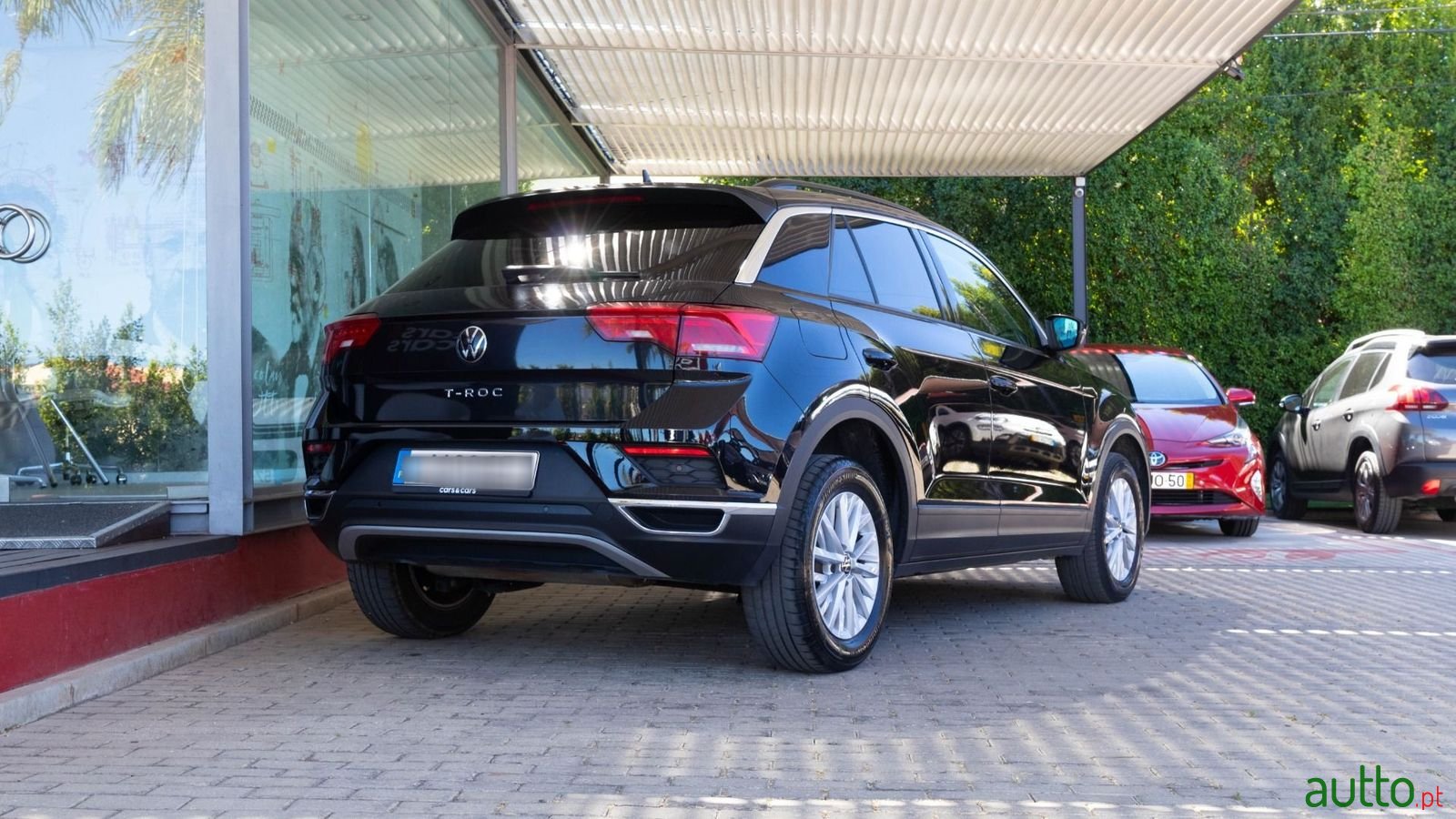 2021' Volkswagen T-Roc photo #4