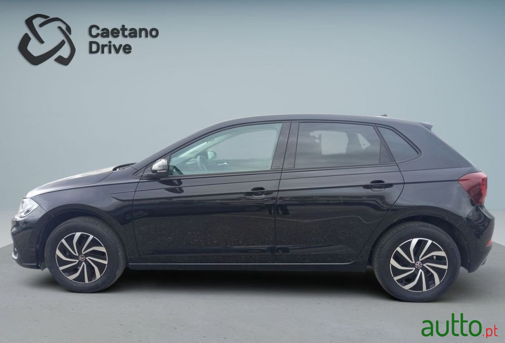 2024' Volkswagen Polo 1.0 Tsi Urban photo #5