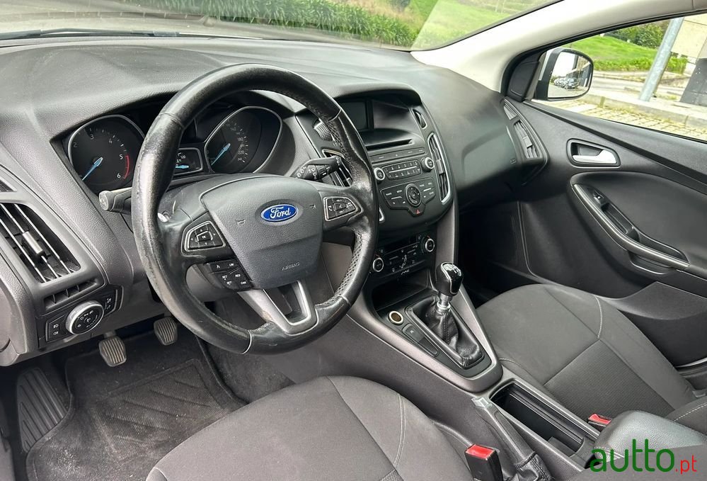 2016' Ford Focus Sw photo #5