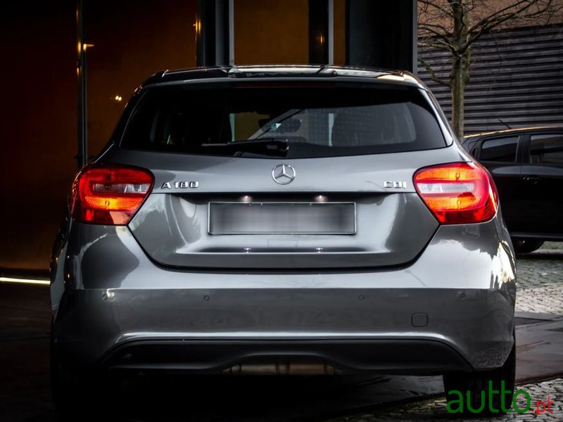 2015' Mercedes-Benz A-180 photo #3