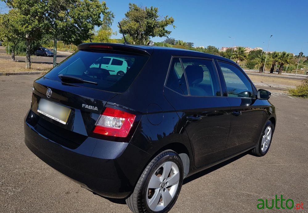 2015' Skoda Fabia 1.2 Tsi Style photo #6