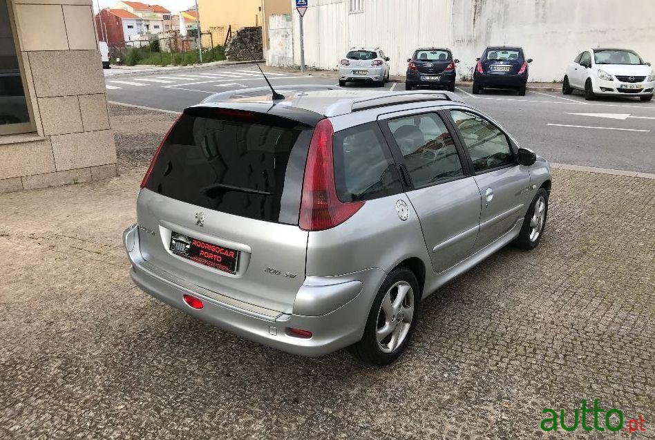 2004' Peugeot 206 Sw photo #1