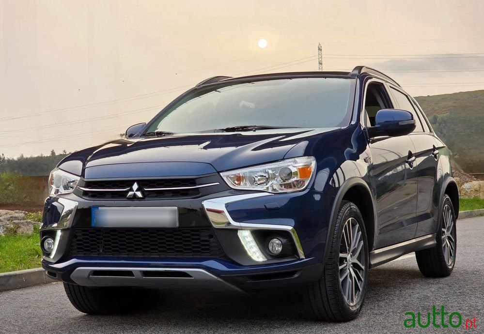 2019' Mitsubishi ASX photo #1