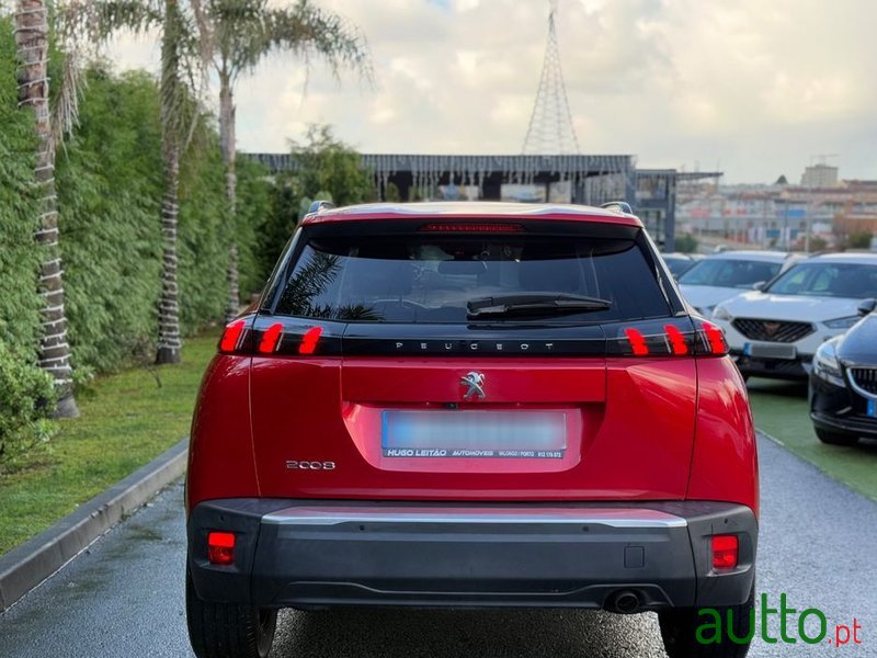 2020' Peugeot 2008 Puretech photo #5