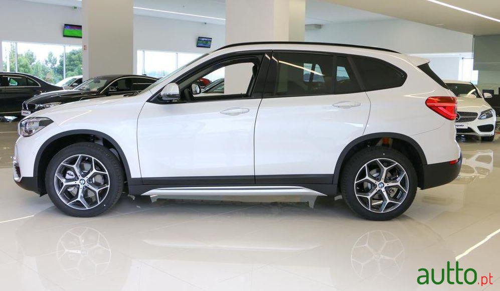 2016' BMW X1 16 d sDrive xLine photo #2
