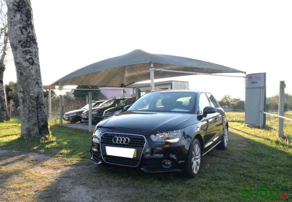 2013' Audi A1 Sportback photo #1