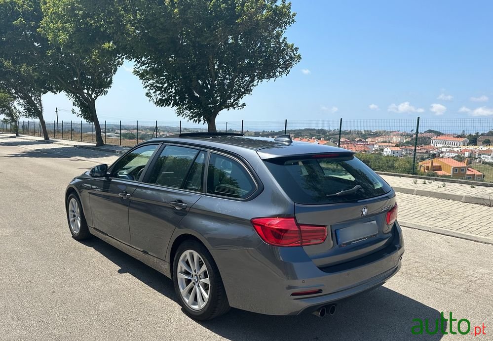 2017' BMW 320 D Touring Advantage Auto photo #3