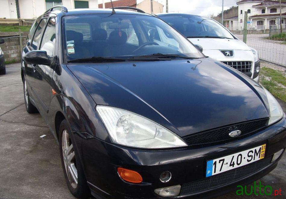 2001' Ford Focus Sw photo #2