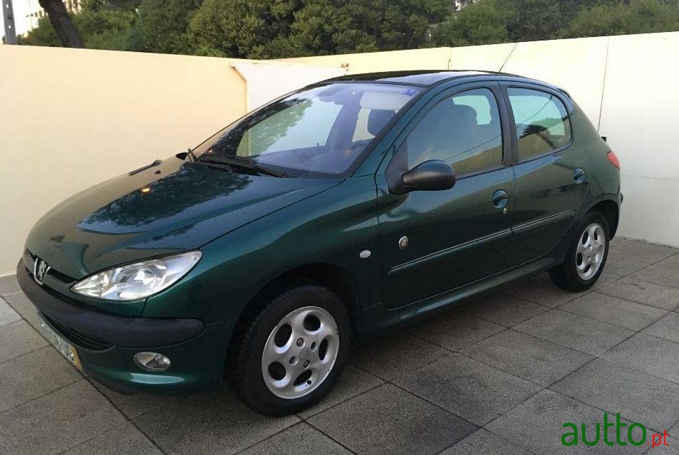 2002' Peugeot 206 Roland Garros photo #1