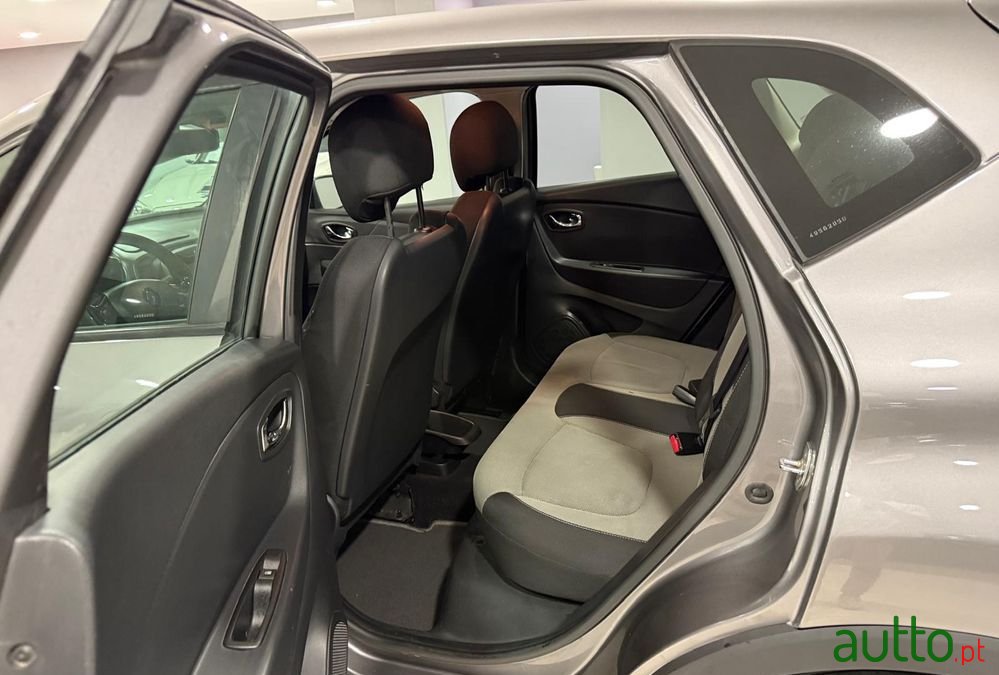 2013' Renault Captur 1.5 Dci Exclusive photo #6