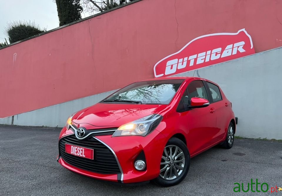 2017' Toyota Yaris photo #1