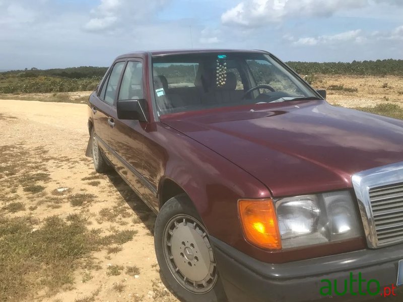 1986' Mercedes-Benz 200 Standard photo #6