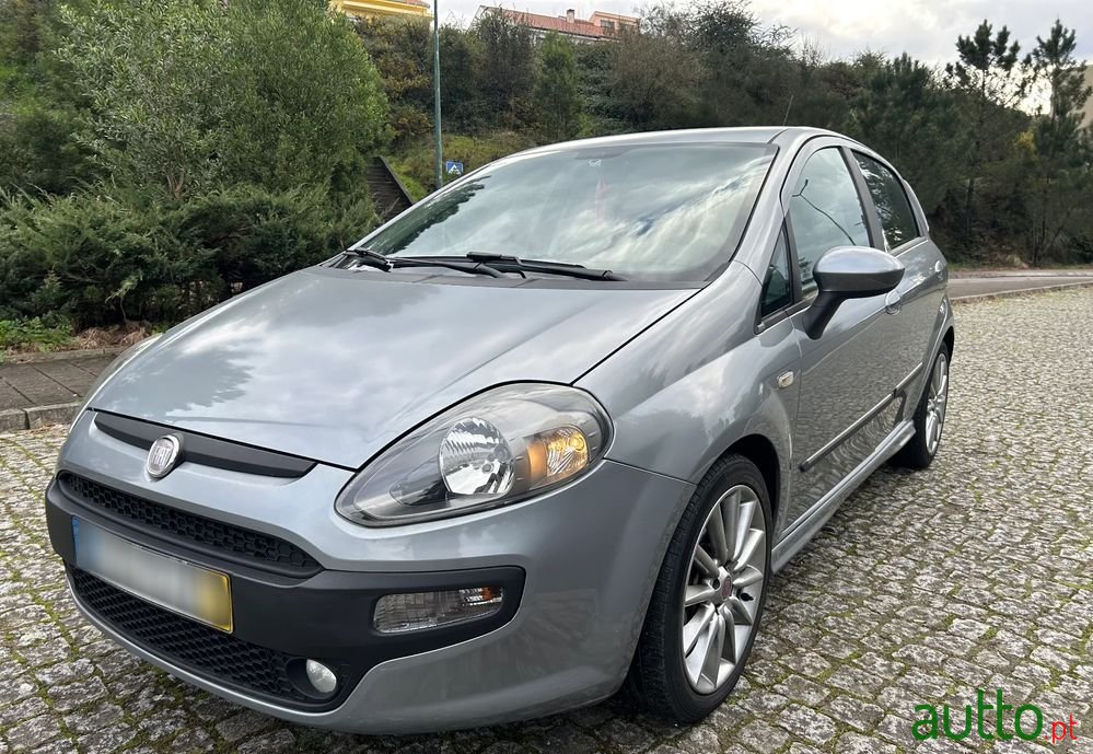 2009' Fiat Punto Evo 1.3 M-Jet Sport photo #1