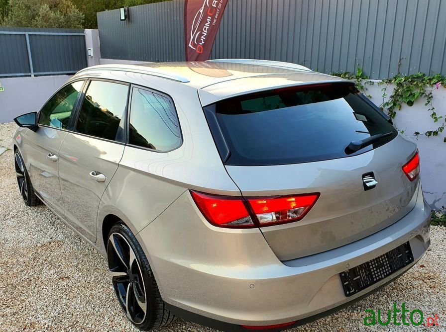 2014' SEAT Leon St photo #3