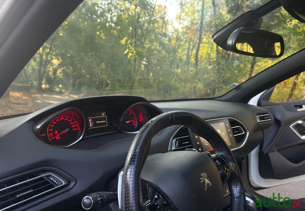 2016' Peugeot 308 Bluehdi photo #3