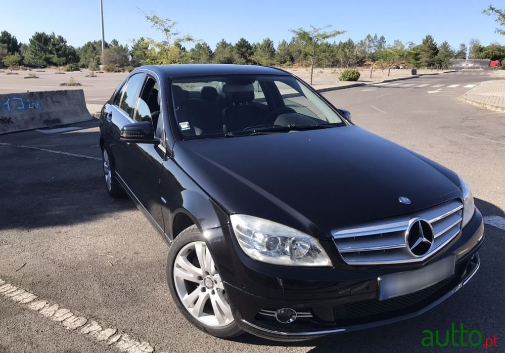 2010' Mercedes-Benz C 250 photo #2